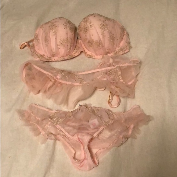 Victoria's Secret Other - VS Dream Angels Lingerie Set